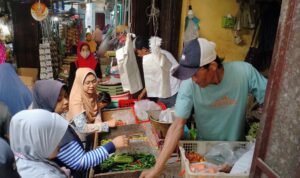 Stable Prices in the First Week of Ramadan in Pasar Induk Gadang, Bring Relief to Consumers