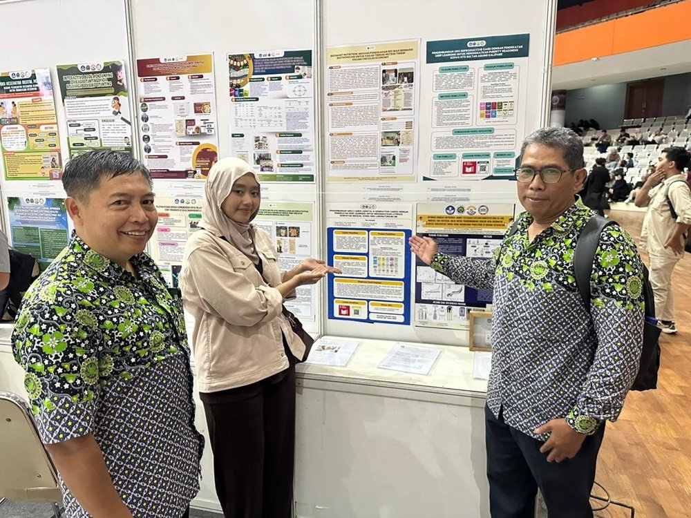 UM Exhibition Showcases Innovative Gen Z Cards for Sexual Health Literacy