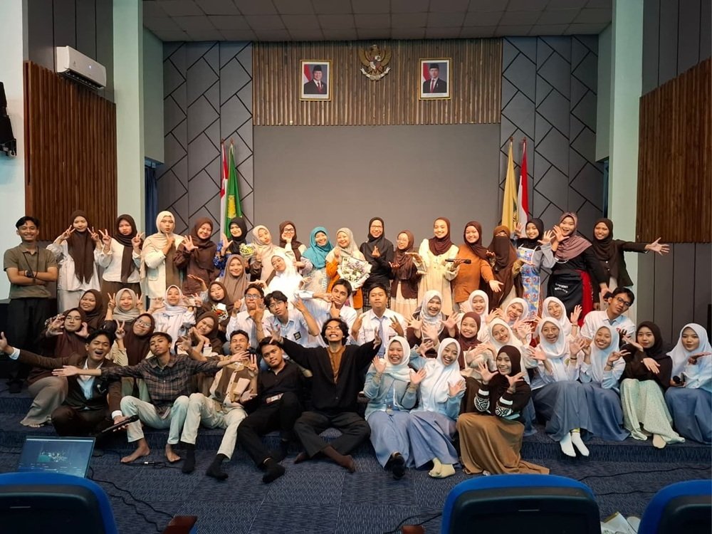 ELT Professional Program Students at UIN Malang Successfully Stage First-Ever Drama Performance