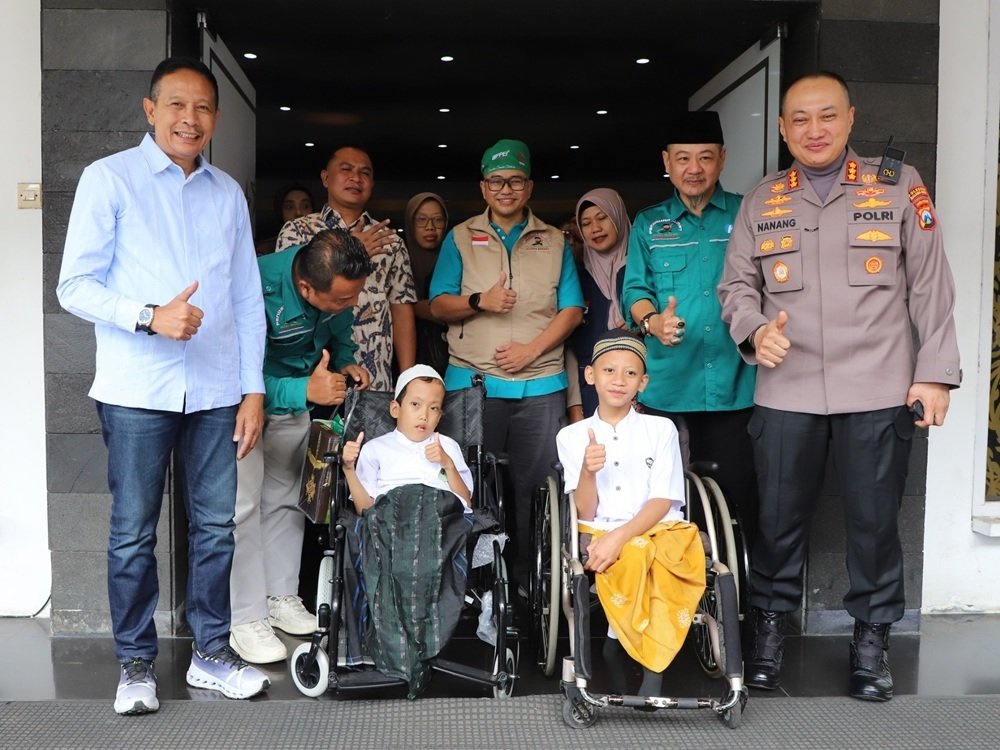 Malang City Police Hold “Khitan Bahagia”, Free Mass Circumcision to Mark Mother’s Day