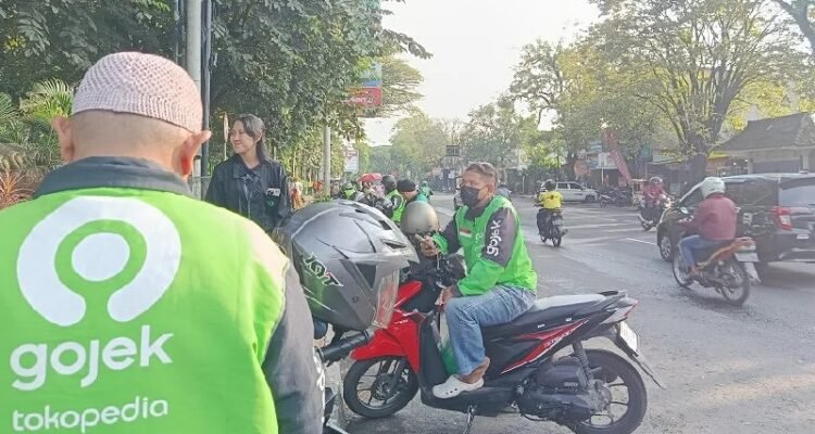 The Minister of Manpower Hints at Holiday Bonuses for Ojol Drivers Amid Eid al-Fitr Preparations