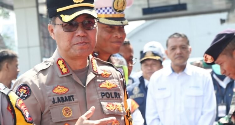 East Java Sees 18% Jump in Mudik Traffic as 1.94 Million Vehicles Cross During Operasi Ketupat Semeru 2026