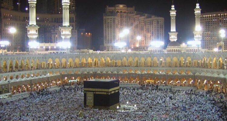 Hajj 2026: First Indonesian Pilgrims Depart April 22 Despite Regional Tensions