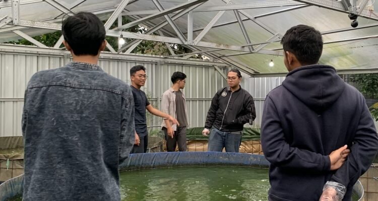 UB Students from Startup Capunglam Introduced Innovative Food Security System for UMKM