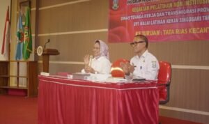 Dr. Sri Untari Bisowarno Empowers Women Through Strategic MUA Training with BLK Singosari