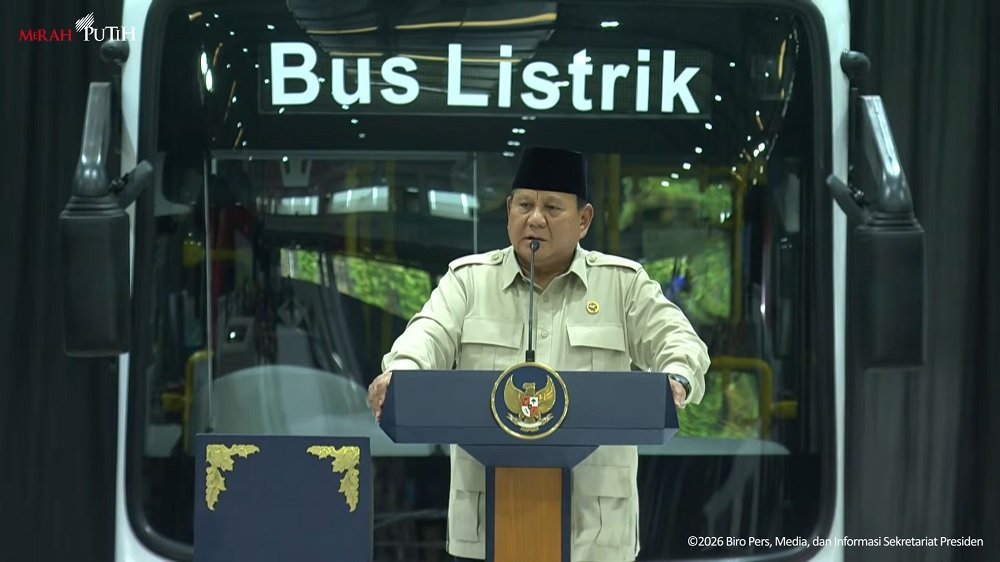 063-President Prabowo Subianto President Prabowo Aims for Indonesia to Stop Fuel Imports Within 2–3 Years