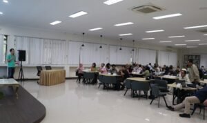 FP UB Improves Scientific Article Productivity by Presenting Prof. Alec Zuo from Flinders University, Australia,