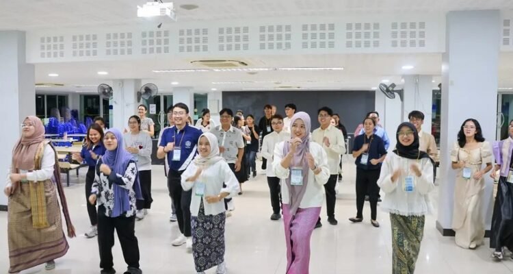 Chemistry Department Students of UB Participate in International Summer School in Thailand to Strengthen Academic Competence and Global Networking