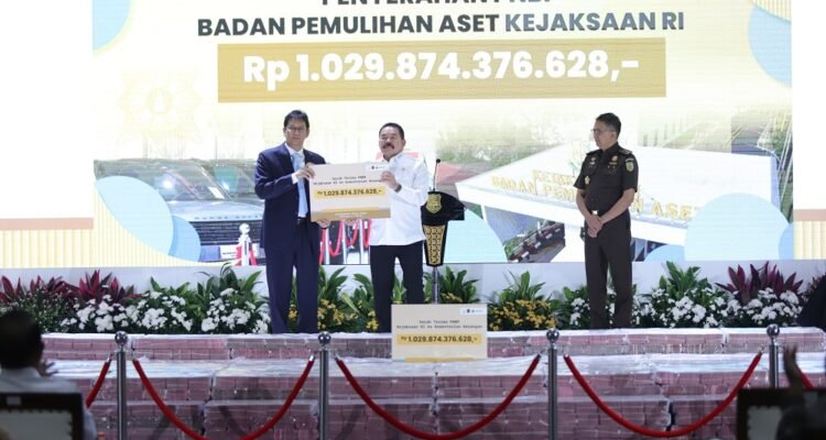 The Attorney General's Office Hands Over the Proceeds of the 2026 BPA Fair Auction and Asset of Edi Tansil Tracing to the Ministry of Finance