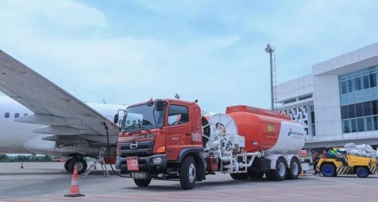 Pertamina Lowers Avtur Price to Support Air Transport Industry