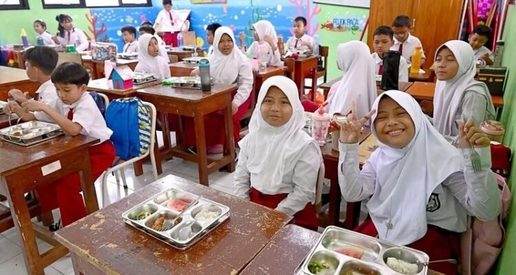 Indonesia's Constitutional Court Rules Free Meal Program Can No Longer Draw From Education Budget