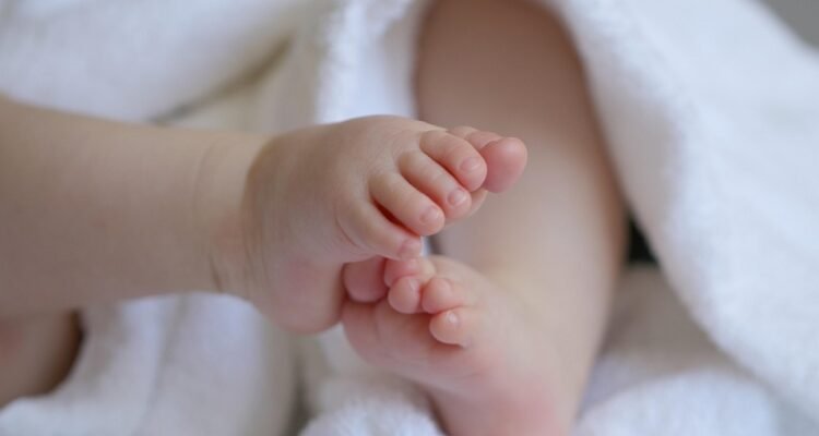 BPS: The Wide Disparity in Infant Mortality Rates in Eastern and Western Indonesia Remains