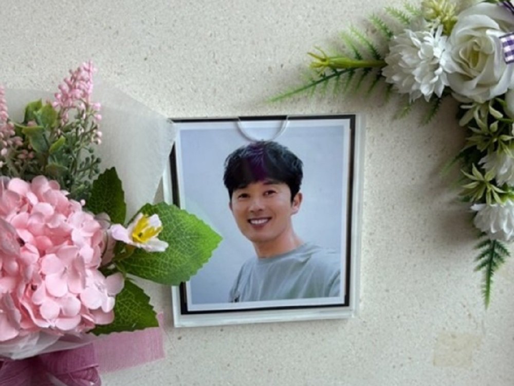 Singer Lim Young-ho Passes Away at 49