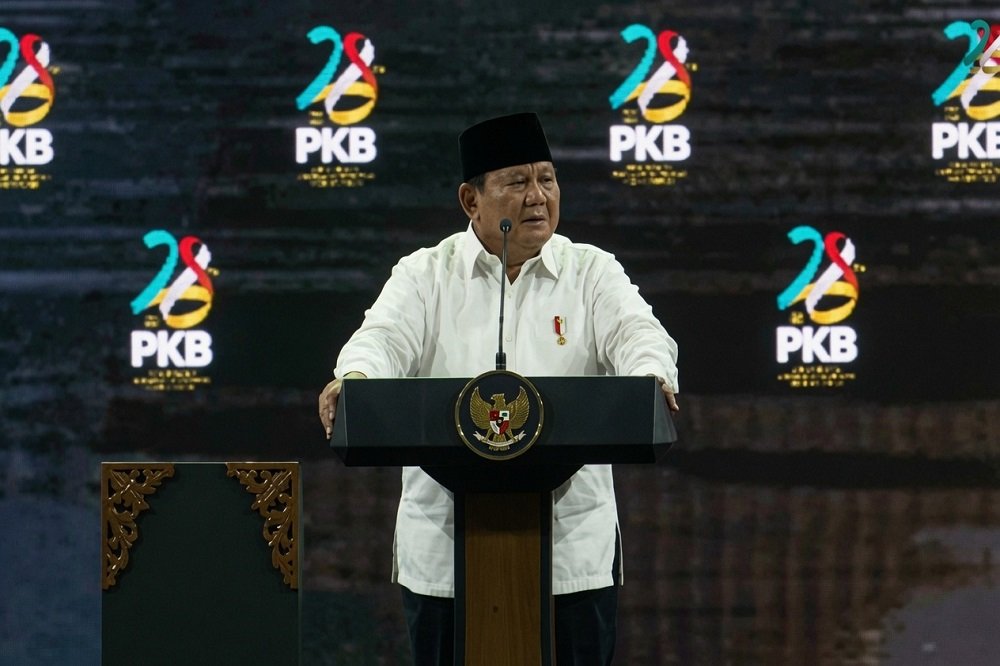 President Prabowo Likens Critical Journalists and NGOs to Colonial-Era 'Londo Ireng' Traitors
