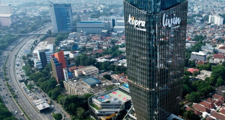 Bank Mandiri Issues Formal Apology After Freezing Protest Coordinator’s Account Amid DPR Demonstrations