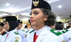 Indonesia Independence Day The Profile of Neeltje Deliana, Flag Tray Bearer at the Indonesia Independence Day Ceremony