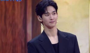 Kim Soo-hyun Makes First Live TV Appearance at RCTI Since 2025 Hiatus