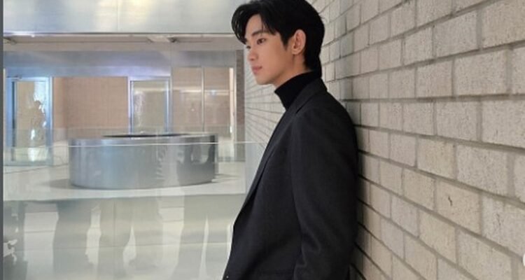Appearance of Kim Soo-hyun in Upcoming RCTI Anniversary Appearance Sparks Public Backlash and Mixed Reactions