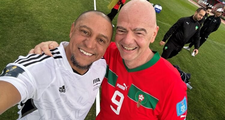 Roberto Carlos Reportedly Converts to Islam in São Paulo, Muslim Prominent Figure Confirmed