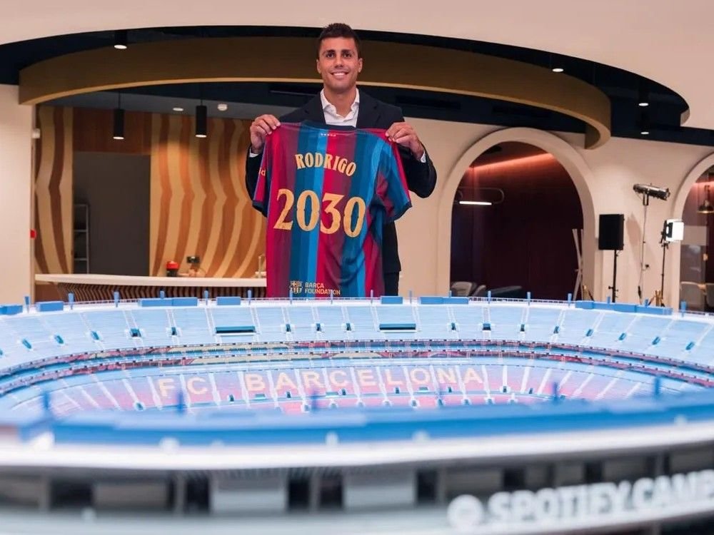 Rodri Completes £65m Transfer to Barcelona from Manchester City