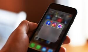 Facebook Instagram Outage Facebook and Instagram Restore Services After Brief U.S. Outage