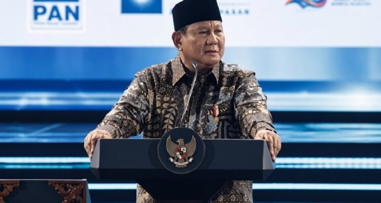 Prabowo Dismisses Self-Proclaimed Experts as ‘So Smart They Become Stupid’ at the 28th Anniversary of PAN