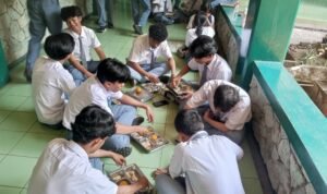 food poisoning free meal indonesia Food Poisoning Outbreak Hits 2,000 in Free Meal Program in Indonesia, Drawing Global Media Attention