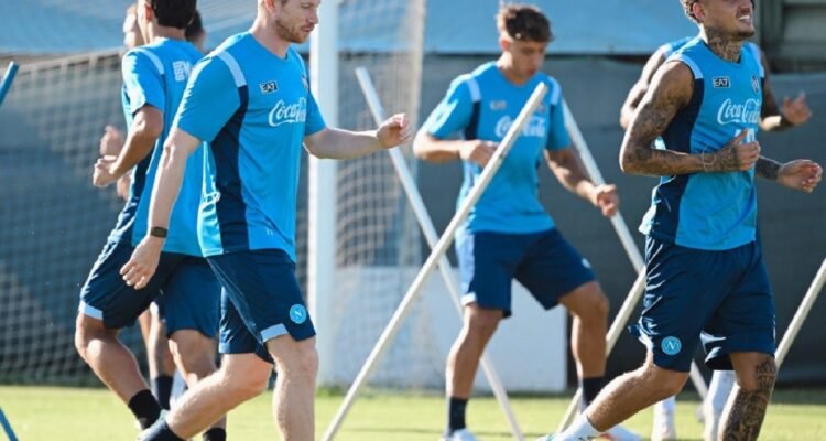 The Future of Kevin De Bruyne at Napoli in Doubt as Contract Talks Stall