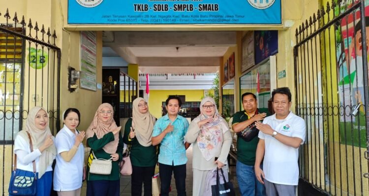 Collaboration of FTAB UB and UPM Supports Dried Fruit Processing for Inclusive Business