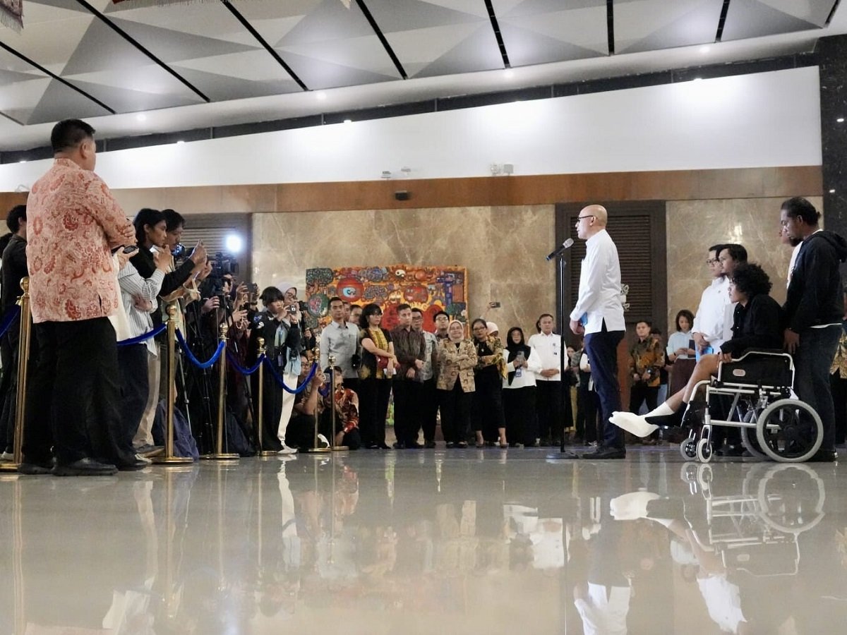 Indonesian Seamen Somali Pirates Hostage Crisis Ends as Four Return Home