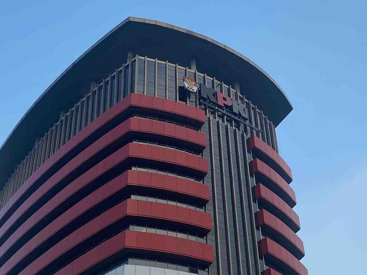 KPK Raids Djarum Tobacco Office in Excise Probe