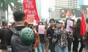 Echoing Youth Pledge, Students Rally at Bundaran HI for the #IndonesiaSadar Movement